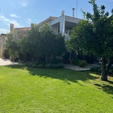 וילה Carpe Diem Corinthian 2 *