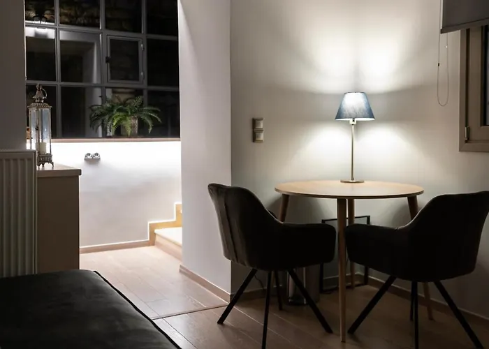 Carpe Diem Corinthian 2 * Krines